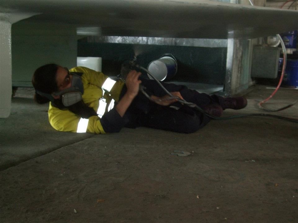 7d Spray painting the car