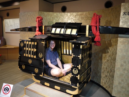 Mathew Peet in Japan