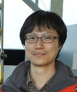 Harry Bhadeshia wins Squash Championships