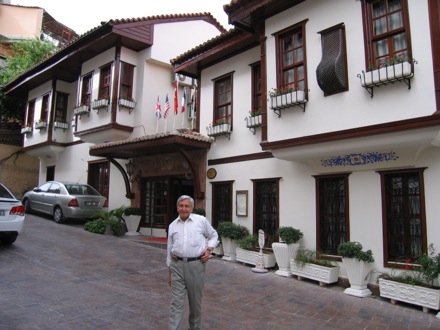 Amir Shirzadi and his father in Turkey