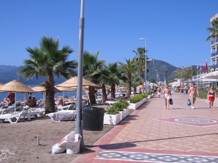 Amir Shirzadi and his father in Turkey