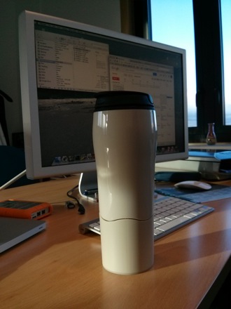 unspillable cup, biplane, EULER ANGLE,Aneesh das Bakshi, Hanzeng Huang