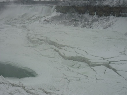 Tim Ramjaun, Canada, Winter, Chalk River, neutron diffraction, Phase transformations