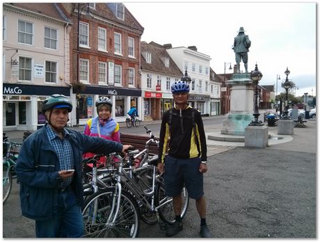 img_20150903_073557.jpg Amir Shirzadi, Siti, Lin Sun, Harry Bhadeshia, Steve Ooi, Oxford to Cambridge Bike Ride