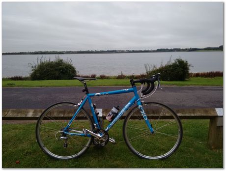 img_20150903_080542679.jpg Amir Shirzadi, Siti, Lin Sun, Harry Bhadeshia, Steve Ooi, Oxford to Cambridge Bike Ride