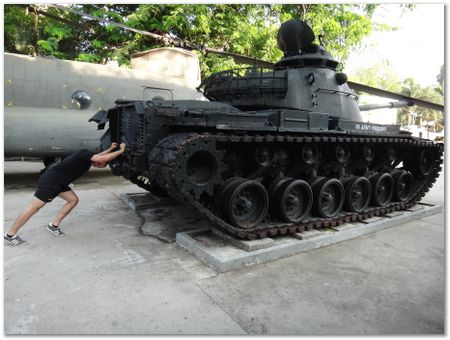 dsc02431.jpg Wilberth Alvarez-Solano, Vietnam, Cambodia, Laos, elephants