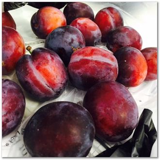 plums.jpg Chips, Switzerland, Jiawen Chen, Stephan Forsik, food festival in Darwin College, chocolates, Mathew Peet