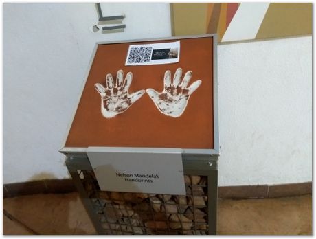 img_20171203_122455218.jpg Cradle of humankind, South Africa, University of Pretoria, EMSA conference, 2017, Electron microsopy of south africa, Nelson Mandela University, Cape Town University, Johan Westraadt, Rob Knutsen, Roelf Mostert, Jan Neethling, steel, machine learning Harry Bhadeshia