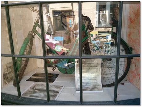 img_20170528_144806.jpg Matilda, Cambridge Theatre London, Musical, steel, metallurgy, phase transformations and complex properties research group